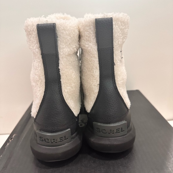 Sorel Boots Explorer ll Joan Cozy NIB - Picture 12 of 15